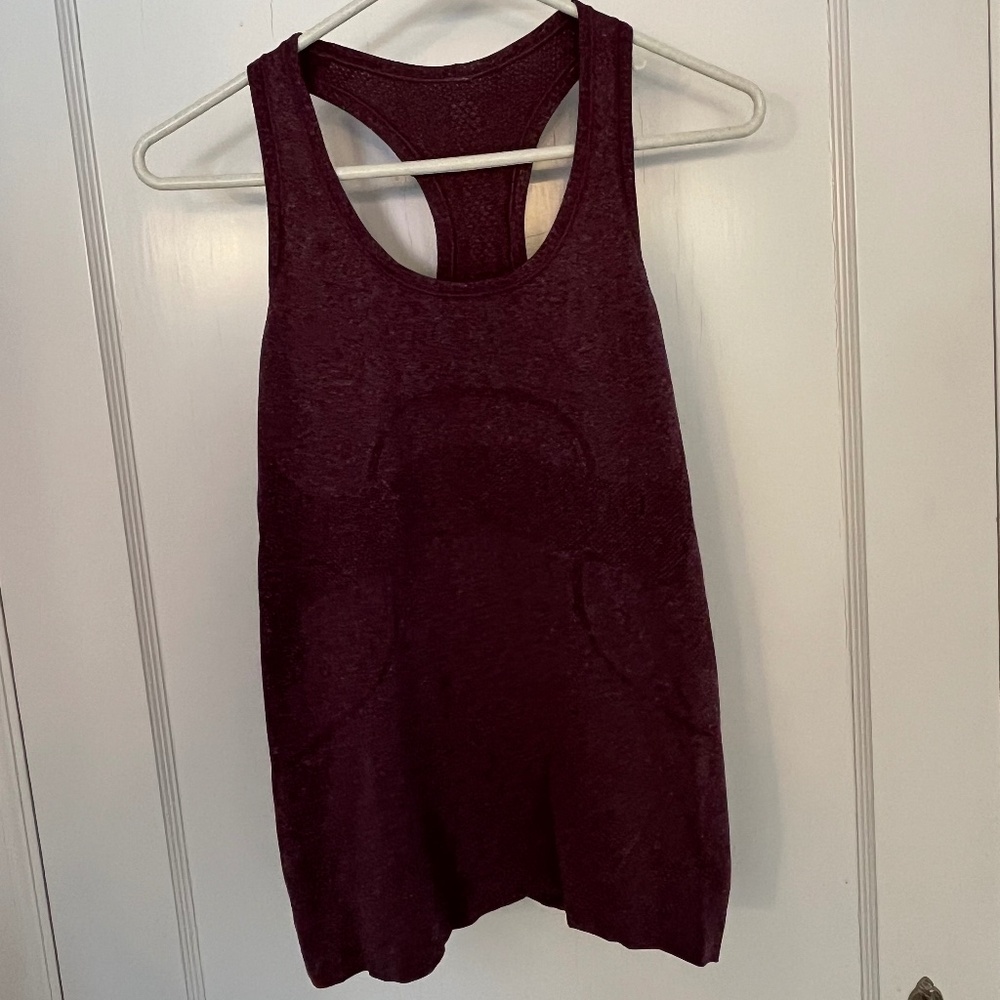 Lululemon tank top